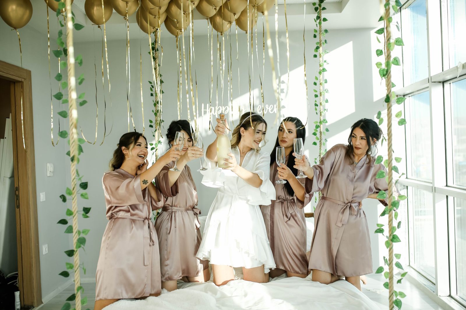 How to Run a Wedding Betting Game at Your Reception- Featured Shot